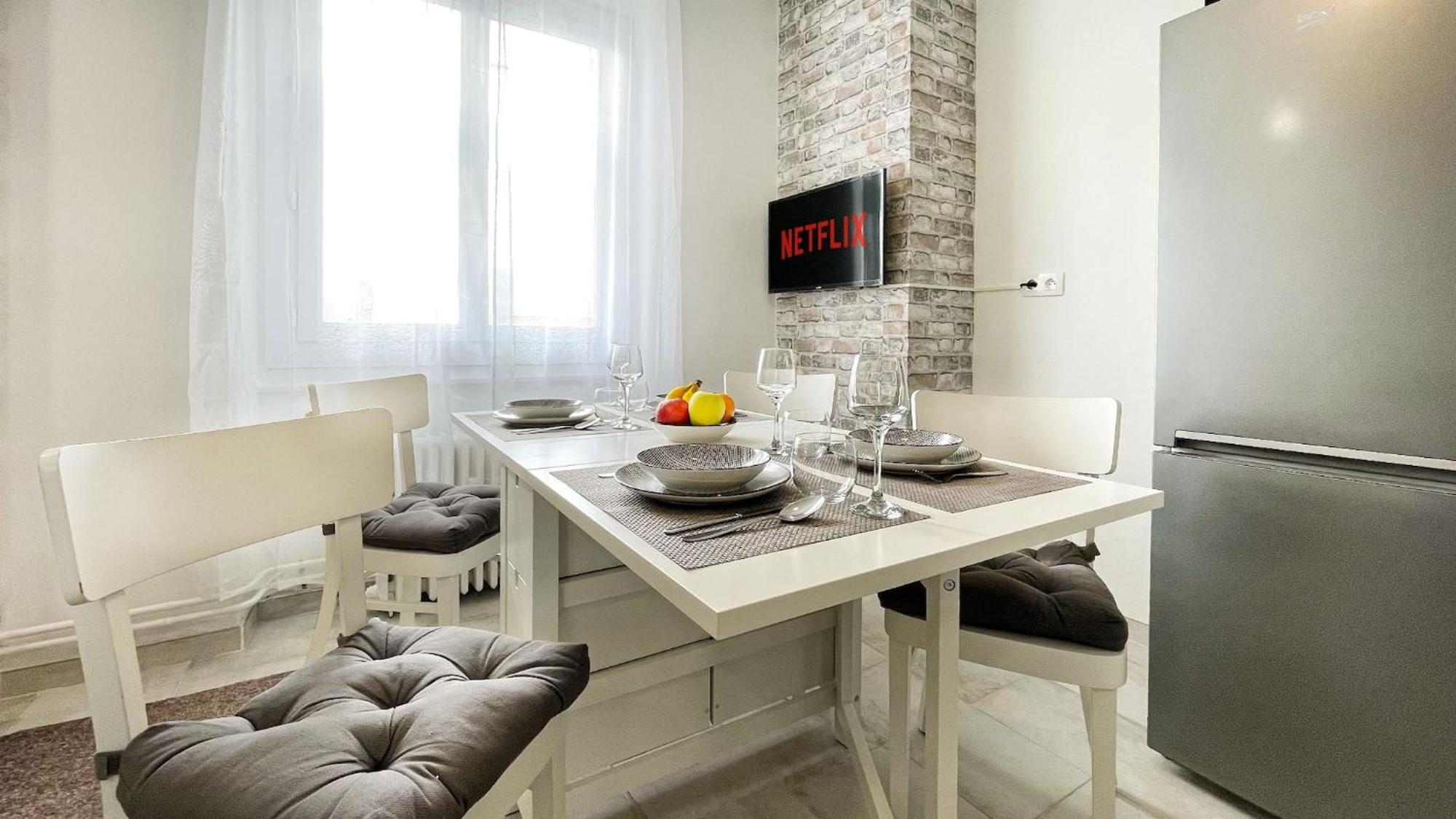 Homey Keola - Parking Prive Gratuit - Aux Portes De Geneve - Au Pied Du Tram - Appartement Avec 1 Chambre Et Un Grand Salon Avec Un Canape-Lit Ambilly Exteriör bild
